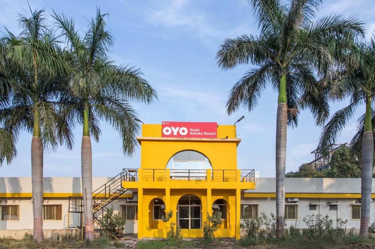 Oyo 18571 Ashoka Resort Indore Zewnętrze zdjęcie