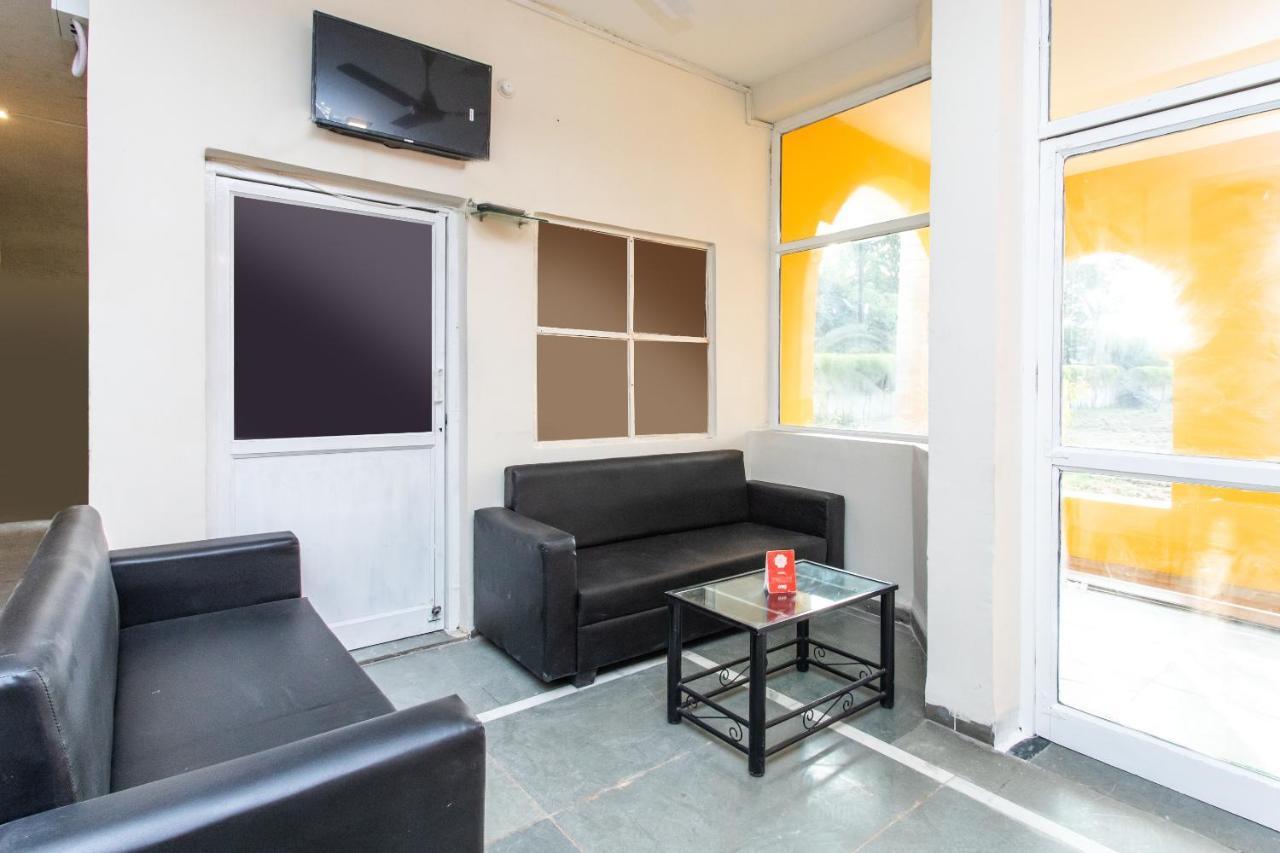 Oyo 18571 Ashoka Resort Indore Zewnętrze zdjęcie